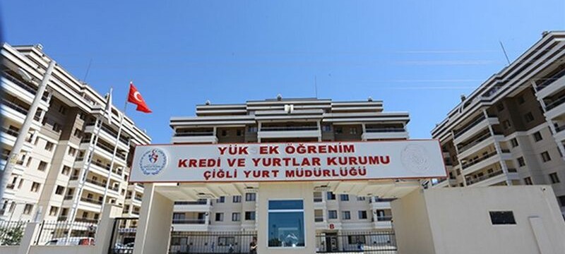 Çiğli Kyk Erkek Öğrenci Yurdu Çiğli Kyk Erkek Öğrenci Yurdunun iç ve dış mekanlarını gösteren fotoğraflar.